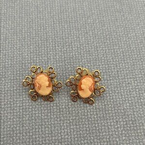 Vintage Peach Cameo Flower Stud Earrings